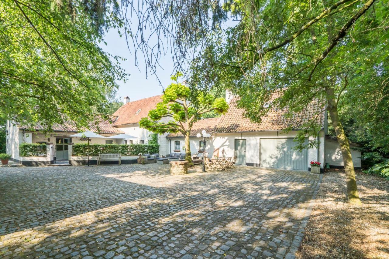Fantastische Vakantiewoning Aan Het Bos Wingene Esterno foto